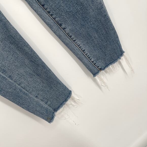 Levi's Premium Wedgie Skinny Jeans Sz 26 Button Fly High Rise Faded Distressed - Picture 4 of 12